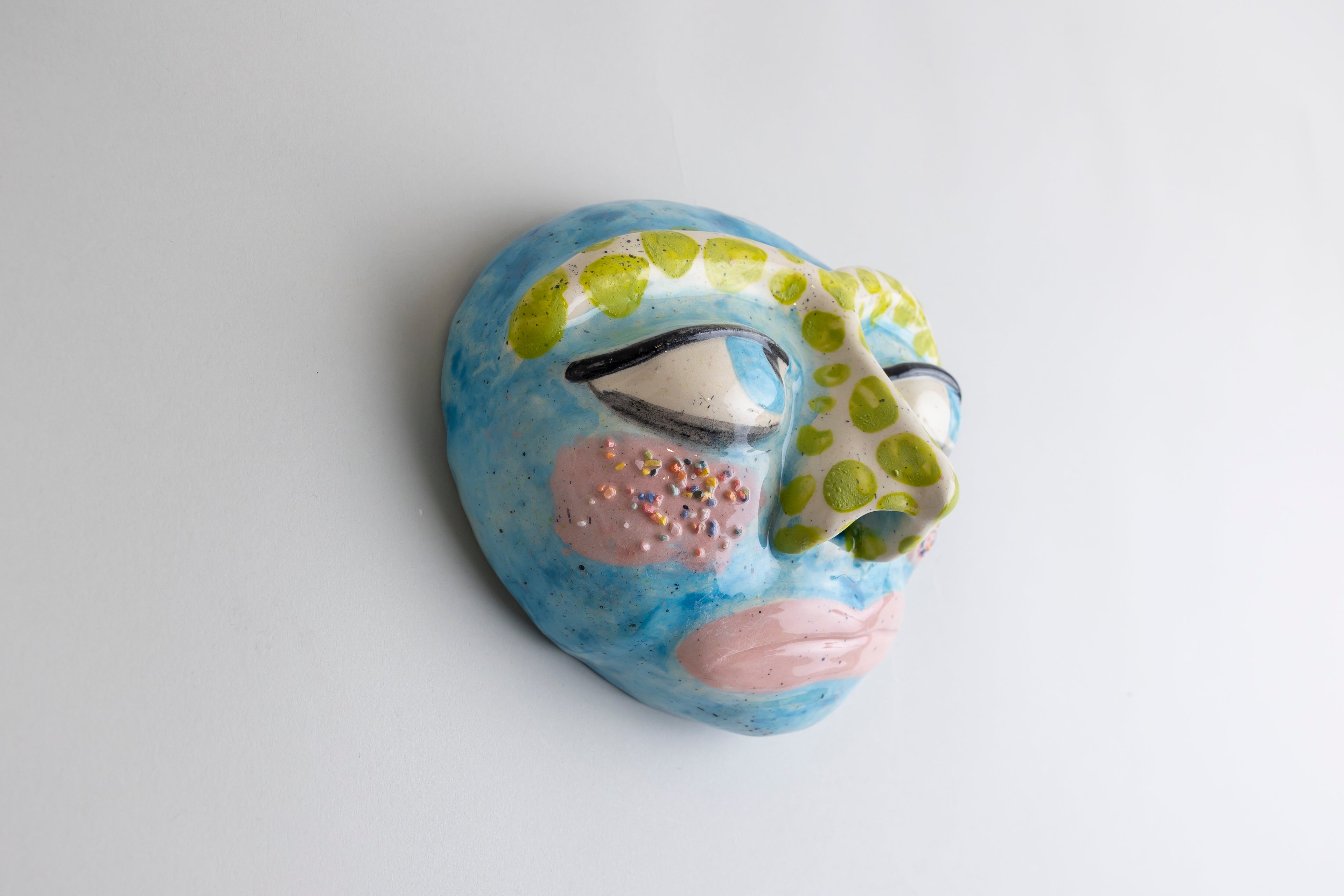 No estoy triste (azul) Original Sculpture by Johanna El Zelah